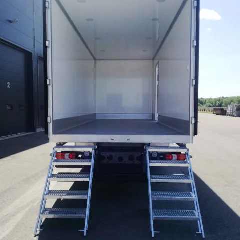 custom-box-bodies-ladders