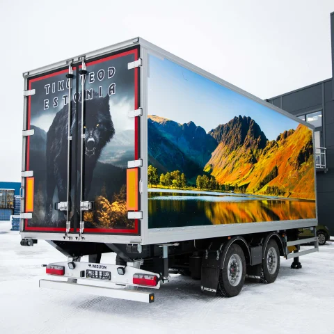 trailer-side-view